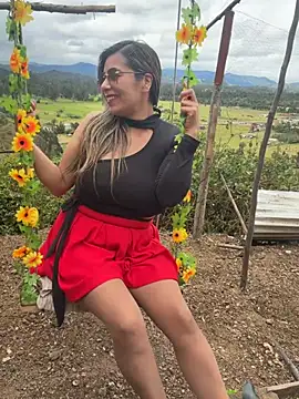 Snapshot of karinadiaz69 chatting on July 23, 2:48 pm karinadiaz69 online show from July 23, 2:48 pm