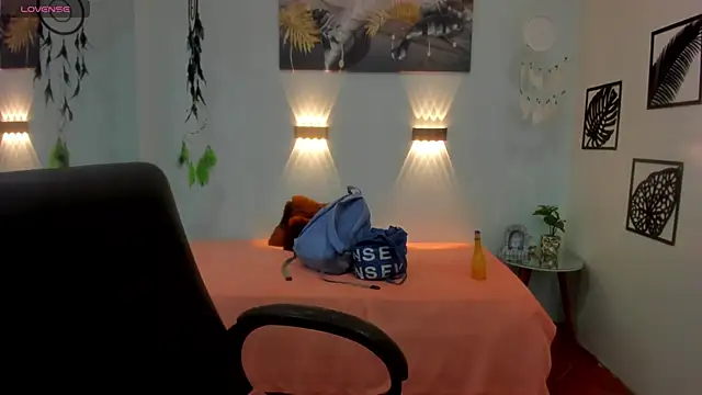 Snapshot of tracycum chatting on February 3, 3:17 pm tracycum online show from February 3, 3:17 pm