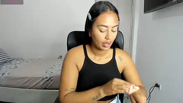 Snapshot of tracycum chatting on December 5, 3:30 pm tracycum online show from December 5, 3:30 pm