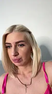 Mia Roxie online show from March 20, 3:00 am