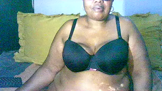 YELLOW BONE online show from October 5, 8:29 pm