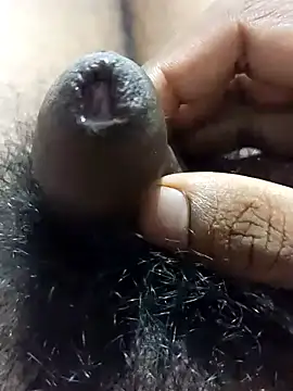 Snapshot of Nishu12356g chatting on December 18, 6:03 pm Nishu12356g online show from December 18, 6:03 pm