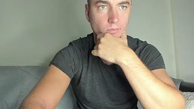 paulblack21 online show from January 13, 12:05 am