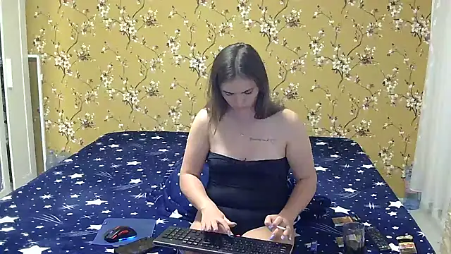 Karlabby online show from October 17, 3:36 pm