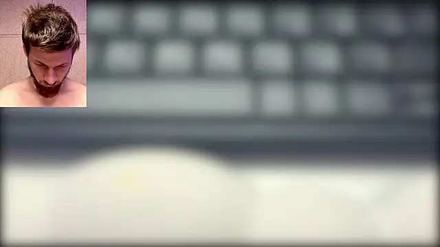 Snapshot of Farmer_James chatting on February 1, 7:01 pm Farmer James online show from February 1, 7:01 pm