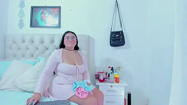 Snapshot of NayaWayne chatting on February 28, 7:14 pm NayaWayne online show from February 28, 7:14 pm