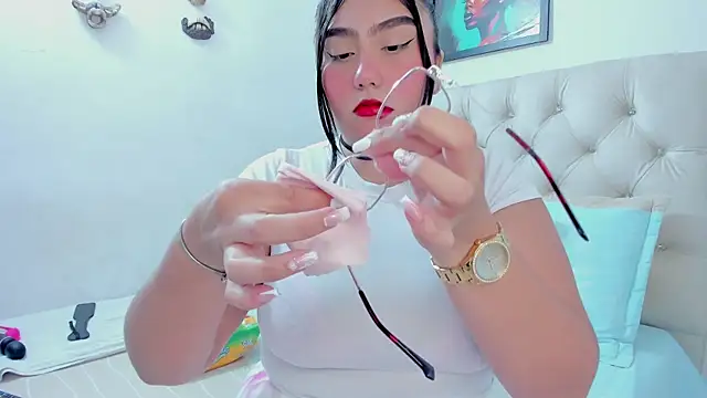 Snapshot of NayaWayne chatting on March 5, 2:34 pm NayaWayne online show from March 5, 2:34 pm