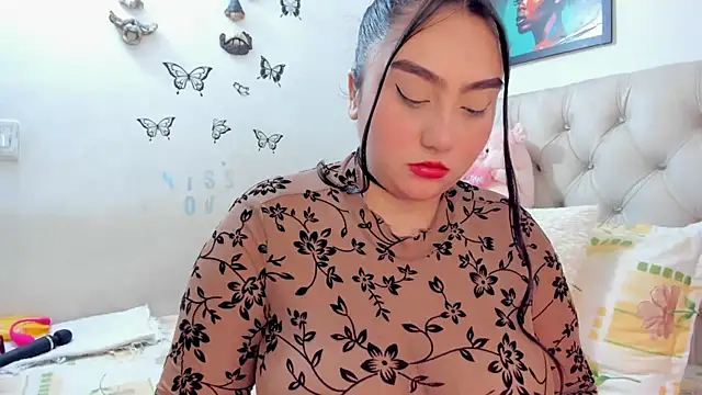 Snapshot of NayaWayne chatting on July 9, 5:28 pm NayaWayne online show from July 9, 5:28 pm