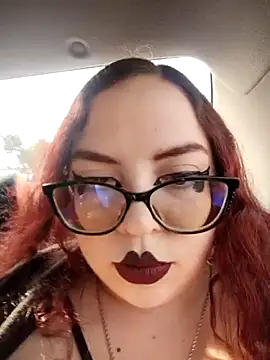 alicce moon  online show from April 6, 9:49 pm