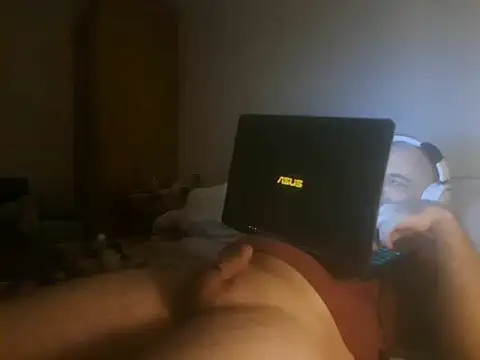 Snapshot of dilosan12345 chatting on February 7, 5:29 pm dilosan12345 online show from February 7, 5:29 pm