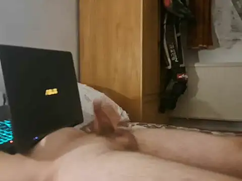 Snapshot of dilosan12345 chatting on February 28, 10:28 pm dilosan12345 online show from February 28, 10:28 pm