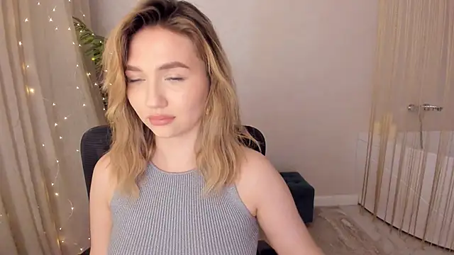 GracefulLook online show from January 19, 1:53 am