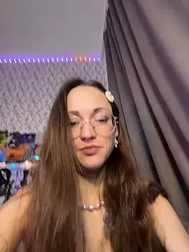 Snapshot of ServantBrook chatting on November 7, 10:48 am ServantBrook online show from November 7, 10:48 am