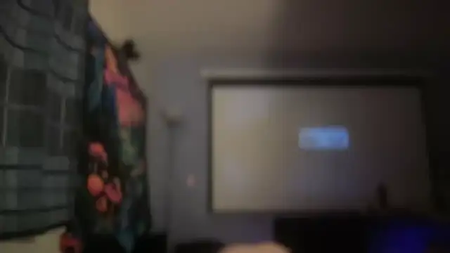 Snapshot of Fr4nk1eFFuxxx chatting on November 11, 10:15 am Fr4nk1eFFuxxx online show from November 11, 10:15 am