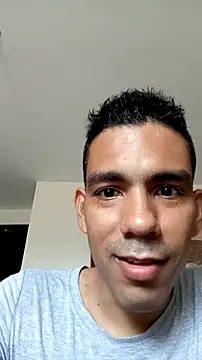 JohanyLatino online show from April 2, 9:56 pm