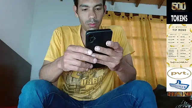 JohanyLatino online show from May 23, 10:47 pm