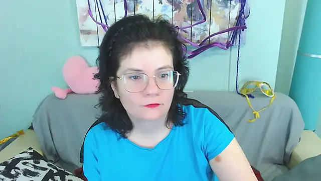 EverlyRays online show from December 6, 4:58 am