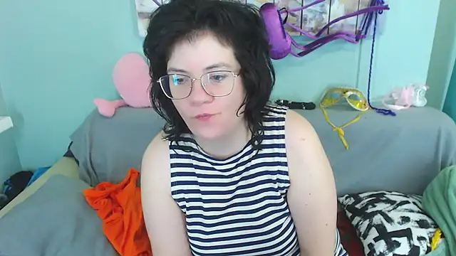 EverlyRays online show from December 11, 3:56 am