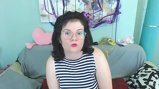 EverlyRays online show from December 13, 11:23 am