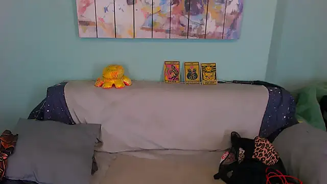 EverlyRays online show from February 19, 2:13 pm