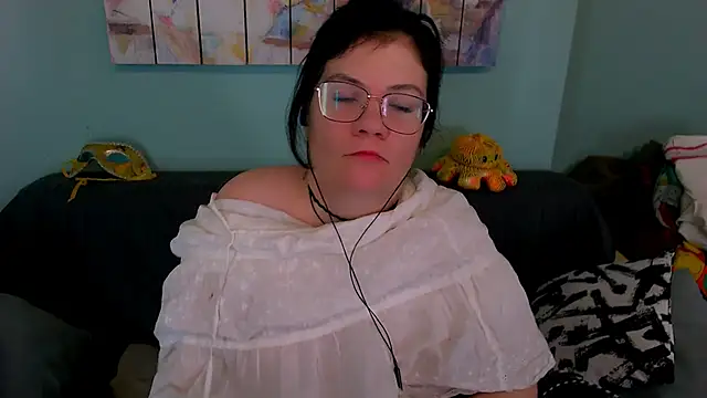 EverlyRays online show from April 15, 2:29 am