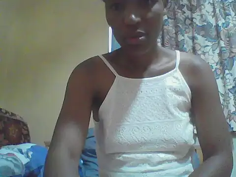 Snapshot of Smillie_prety chatting on June 23, 5:49 am Smillie prety online show from June 23, 5:49 am
