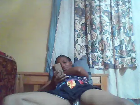 Snapshot of Smillie_prety chatting on July 6, 2:03 pm Smillie prety online show from July 6, 2:03 pm