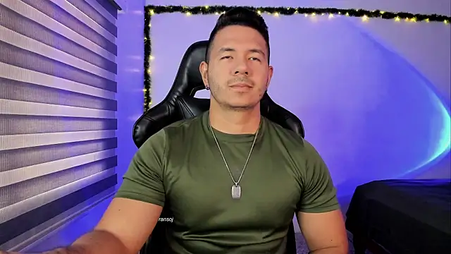 Snapshot of ransoj chatting on February 25, 2:37 pm ransoj online show from February 25, 2:37 pm