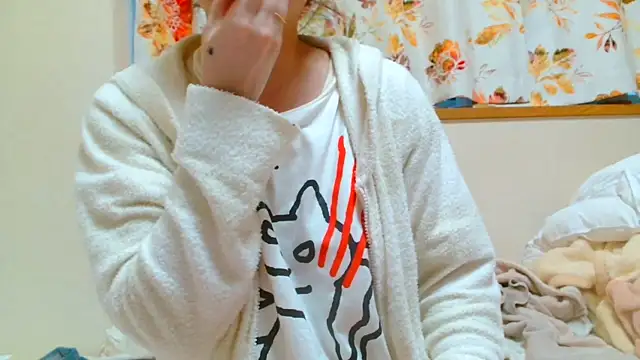 liliyRiSAcha-n online show from January 23, 10:44 pm