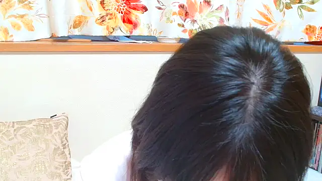 liliyRiSAcha-n online show from October 20, 7:31 am