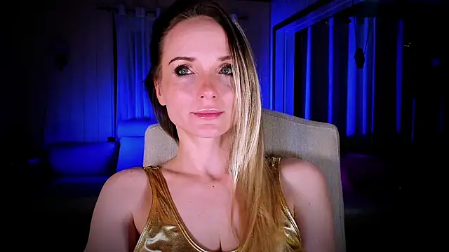 Snapshot of Louise-dance chatting on January 10, 9:31 pm Louise-dance online show from January 10, 9:31 pm