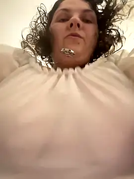 Snapshot of Taisia_W chatting on October 3, 5:54 pm Taisia W online show from October 3, 5:54 pm