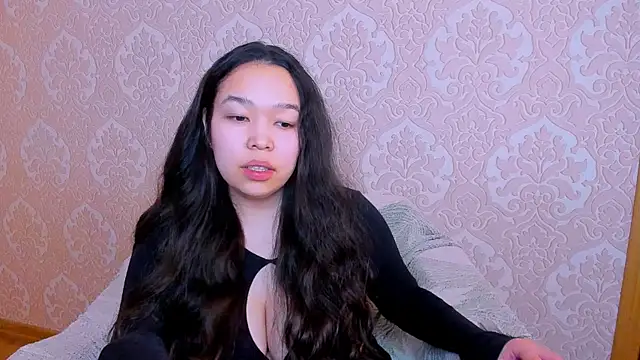 Kris top Lee online show from April 15, 5:36 am