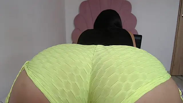 lady hot2xx online show from January 29, 8:04 pm