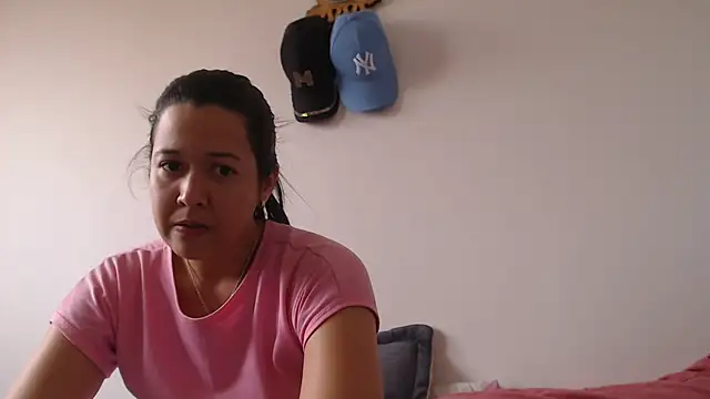 lady hot2xx online show from February 20, 8:14 pm