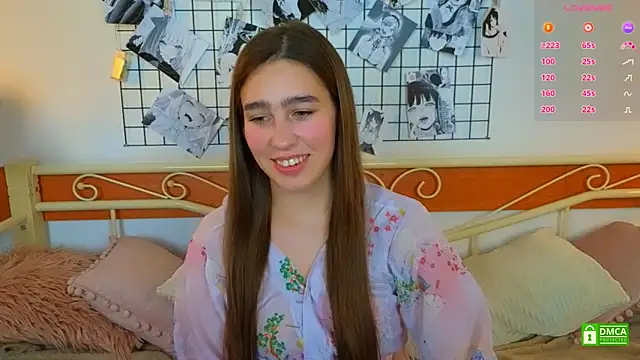  Eliizabeth  online show from April 9, 9:20 pm