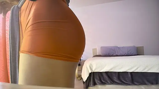 roxana collins online show from March 13, 11:39 am