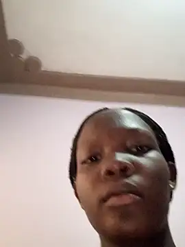 Snapshot of sweet_zara01 chatting on January 19, 2:17 pm sweet zara01 online show from January 19, 2:17 pm