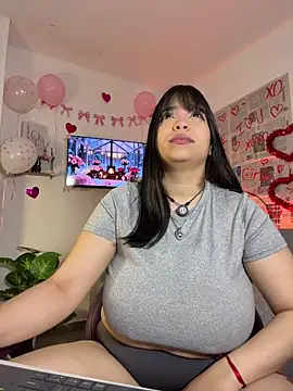 tati reyess online show from February 7, 11:58 am