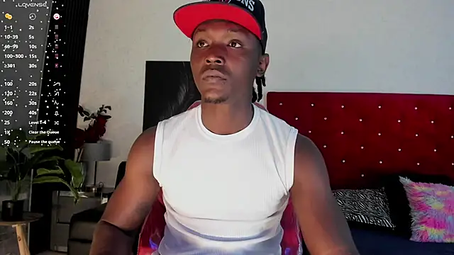 DannSmmith online show from November 25, 1:00 pm