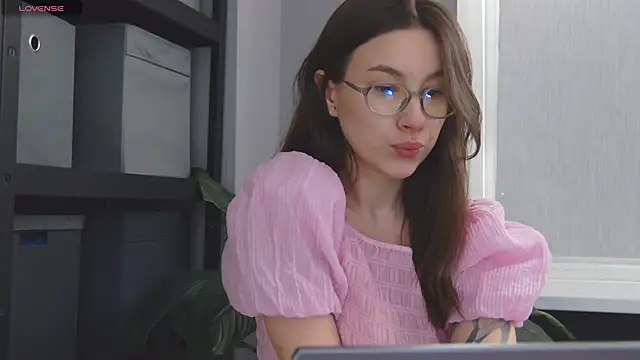 Marie Diaze online show from April 10, 11:48 am