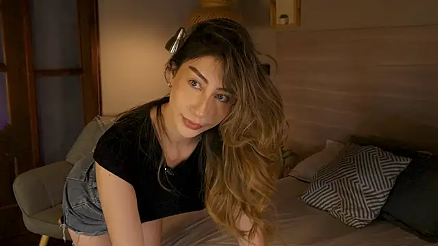 Snapshot of lua_ferch__ chatting on February 12, 12:55 pm lua ferch online show from February 12, 12:55 pm