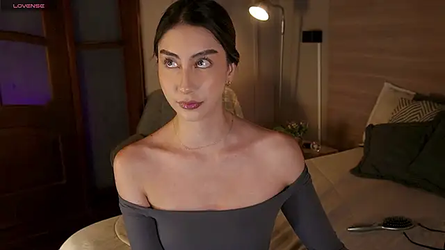 Snapshot of lua_ferch__ chatting on February 23, 12:57 pm lua ferch online show from February 23, 12:57 pm