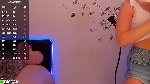 Snapshot of agent_polly chatting on January 4, 4:32 pm agent polly online show from January 4, 4:32 pm