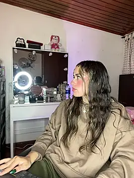 Snapshot of Natalia_Suarez chatting on March 7, 3:40 am Natalia Suarez online show from March 7, 3:40 am