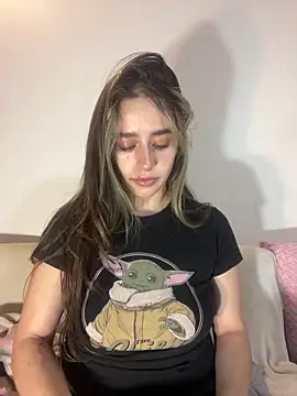 Snapshot of Natalia_Suarez chatting on October 31, 3:29 am Natalia Suarez online show from October 31, 3:29 am