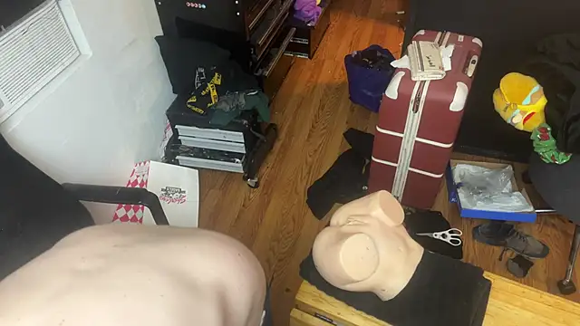 leanjamesdean online show from April 10, 4:17 am