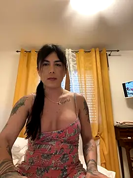 Snapshot of missdirtyhot_ chatting on October 17, 8:50 am missdirtyhot online show from October 17, 8:50 am