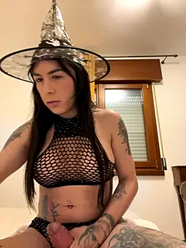 Snapshot of missdirtyhot_ chatting on October 30, 9:44 am missdirtyhot online show from October 30, 9:44 am