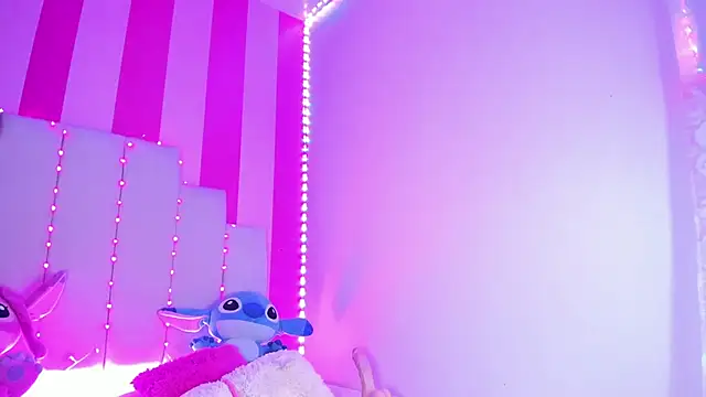 AliiceBrown  online show from February 23, 7:33 am